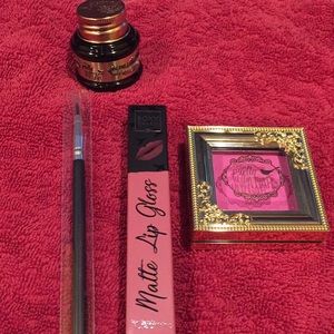 Boxy charm makeup bundle